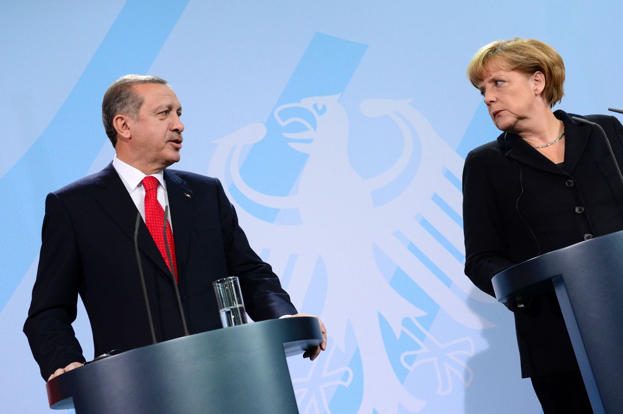 Turkse president Recep Tayyip Erdogan en Bondskanselier Angela Merkel.