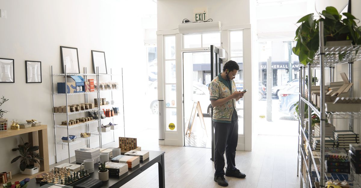 AI-Run Shop in San Francisco Shows a Surprisingly Laid-Back Side