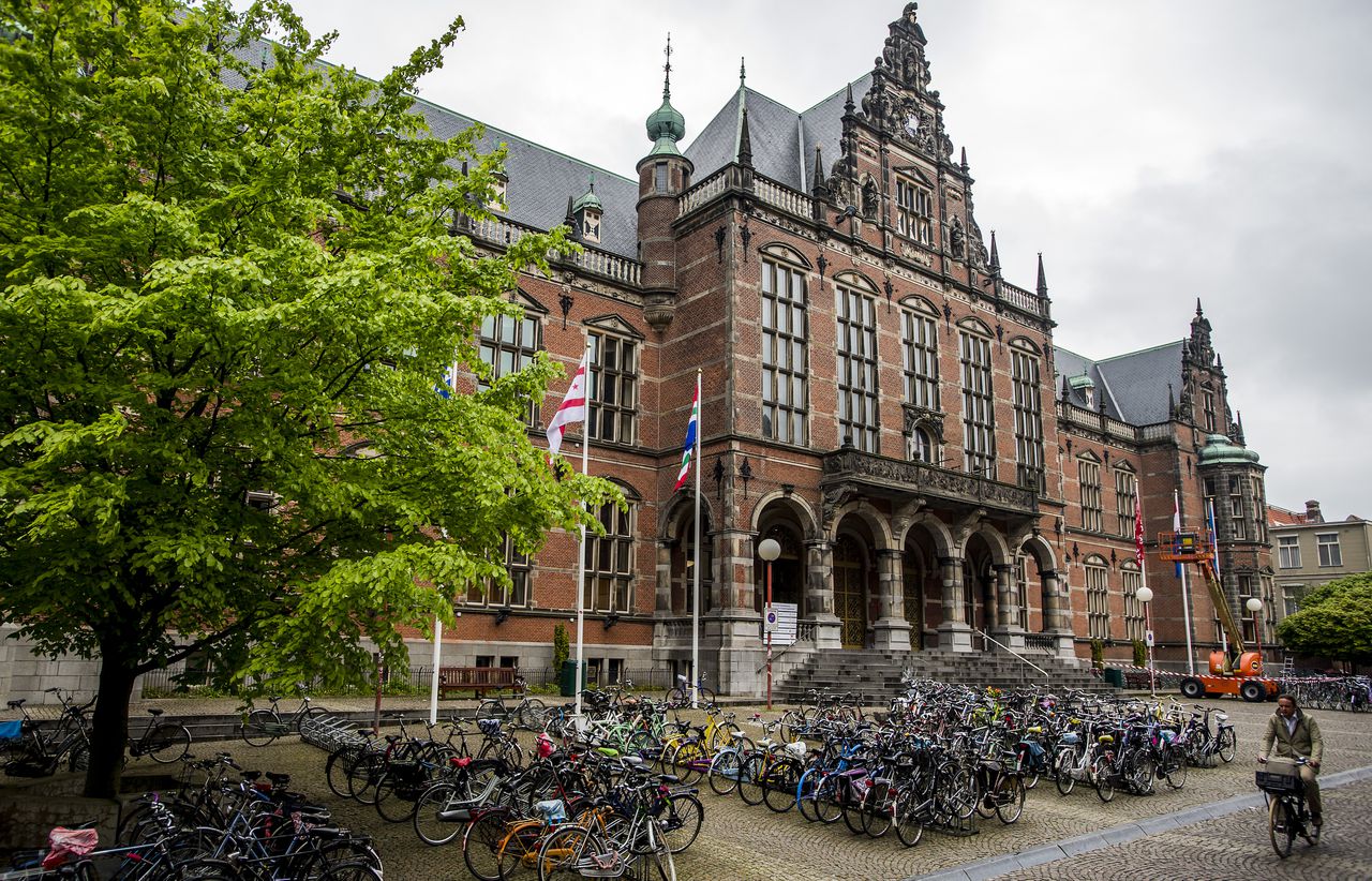 Exterieur van de Rijksuniversiteit Groningen.