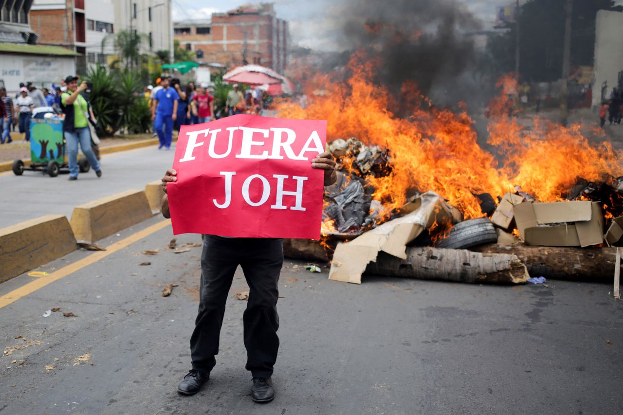 Duizenden protesteren in Honduras tegen ‘narco’ als president 