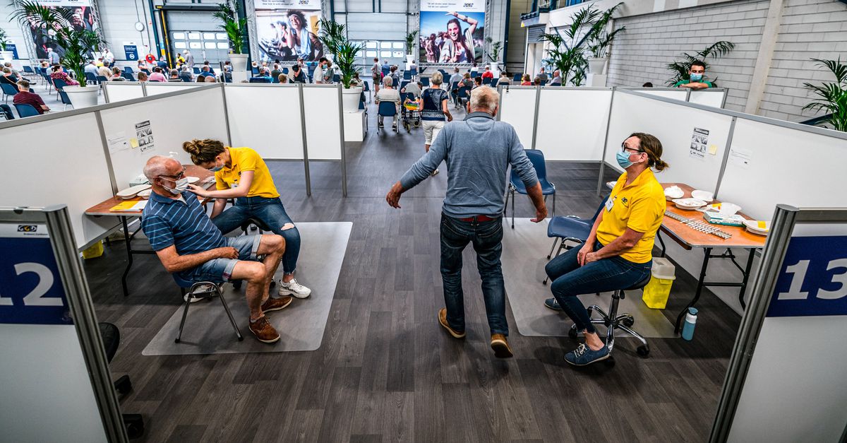 21.000 mensen tussen de 60 en 64 jaar maakten alsnog prikafspraak NRC