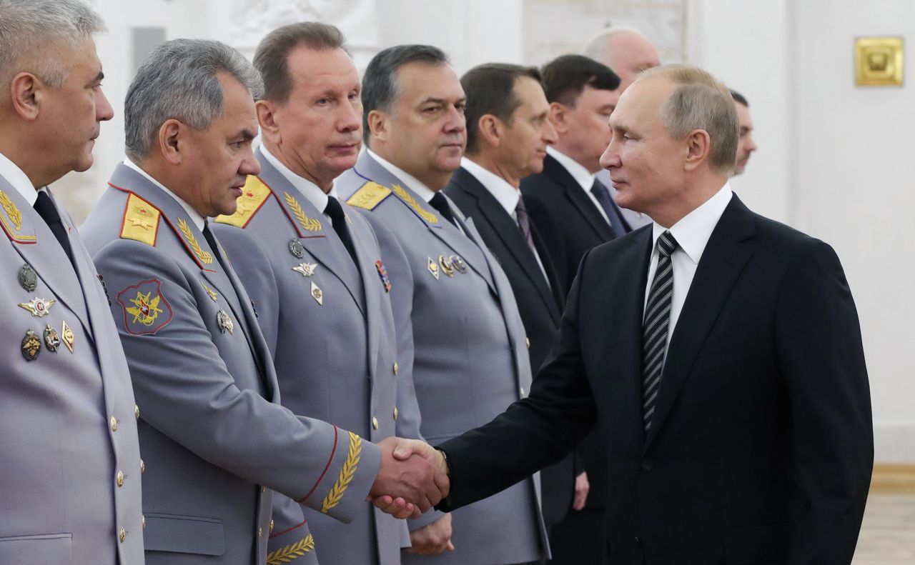 Poetins kroonprins duikt op in MH17-onderzoek. Wie is Sergej Sjojgoe? 