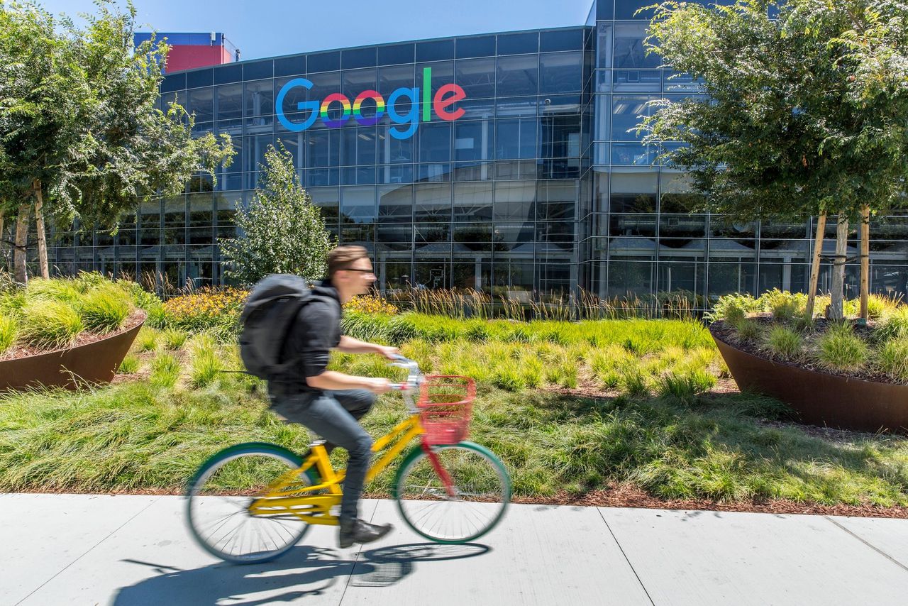 Het hoofdkantoor van Google. Google kon met één druk op de knop recente mobiliteitsgegevens van gebruikers uit 131 landen beschikbaar maken.