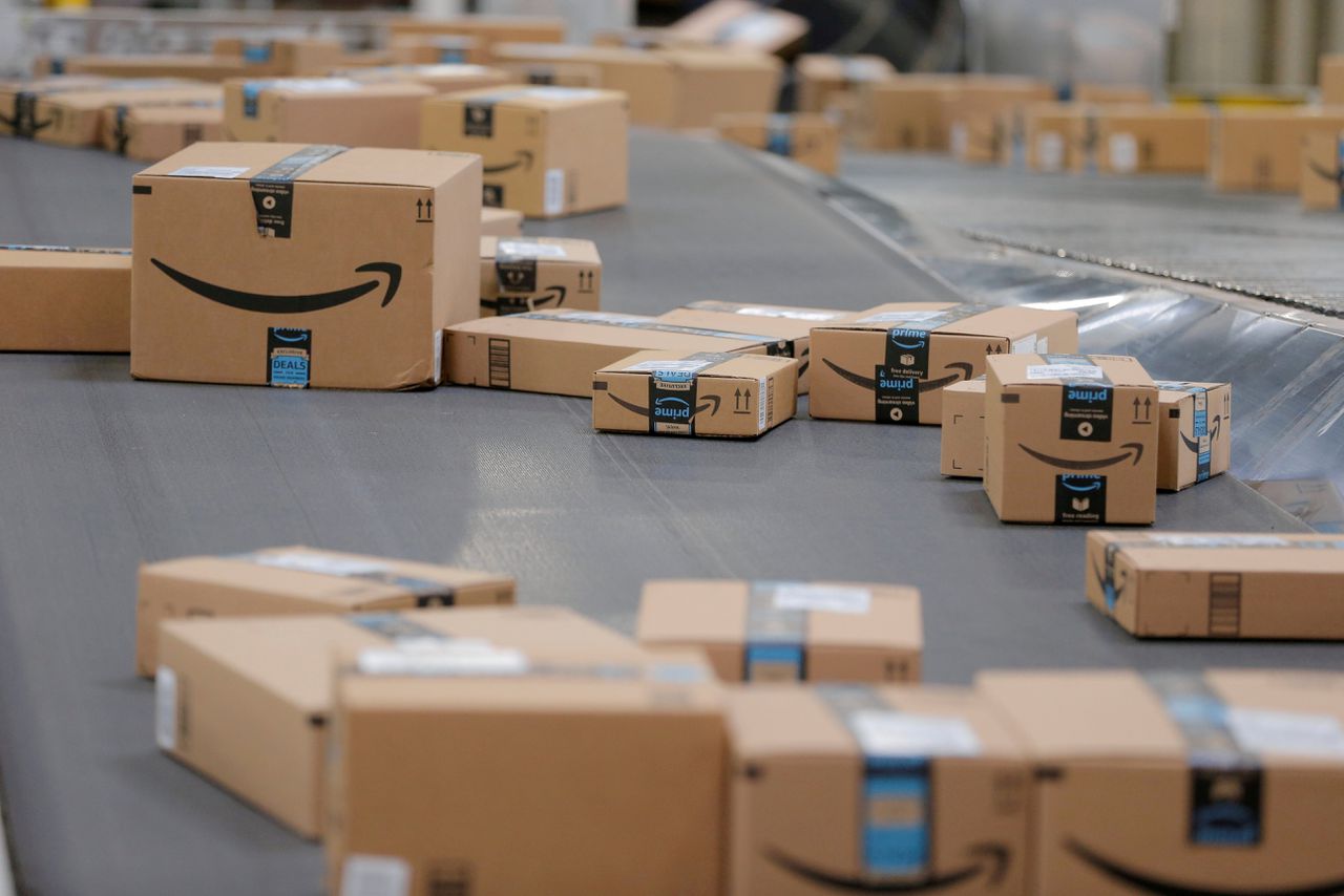 Pakketjes in een Amazon-distributiecentrum in de Verenigde Staten.