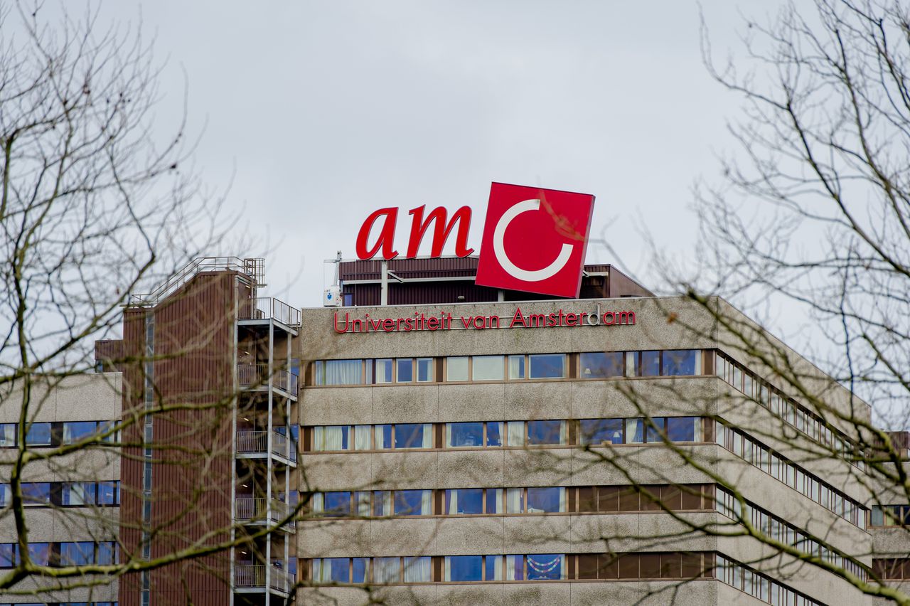 Het Academisch Medisch Centrum, ziekenhuis AMC in Amsterdam. Door een beveiligingslek waren de gegevens van ruim tweeduizend patiënten toegankelijk.