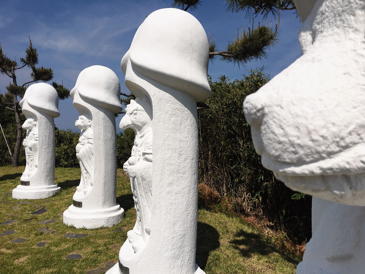 In het Haeshindang Park staan tientallen op de penis geïnspireerde sculpturen.