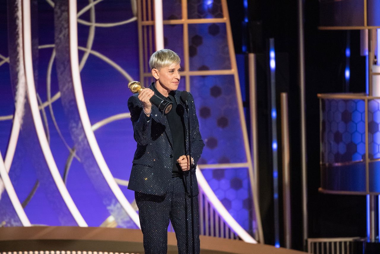 Ellen DeGeneres ontvangt de Carol Burnett Award in januari 2020.