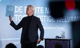 Peter Wennink tijdens de presentatie van het Rapport Wennink in perscentrum Nieuwspoort. In dat rapport pleitte hij onder meer voor een nationale investeringsbank.