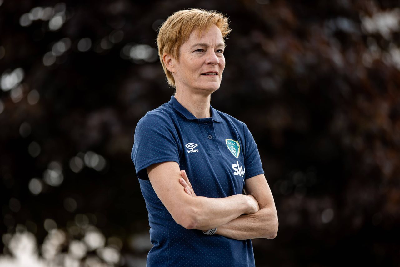 Vera Pauw, coach van het Ierse voetbalteam voor vrouwen, in juni 2022.