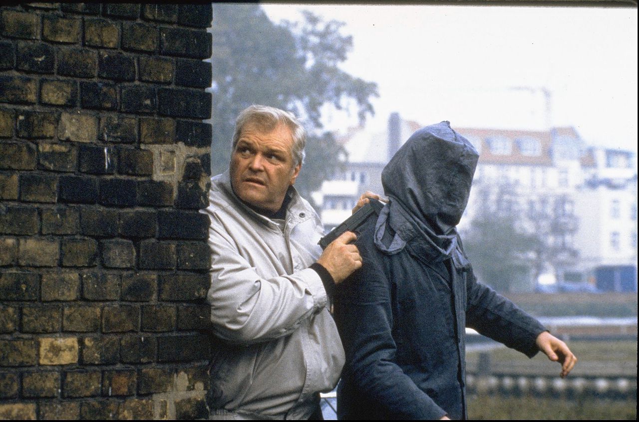 Acteur Brian Dennehy in ‘A Father’s Revenge’ uit 1988 van John Herzfeld.