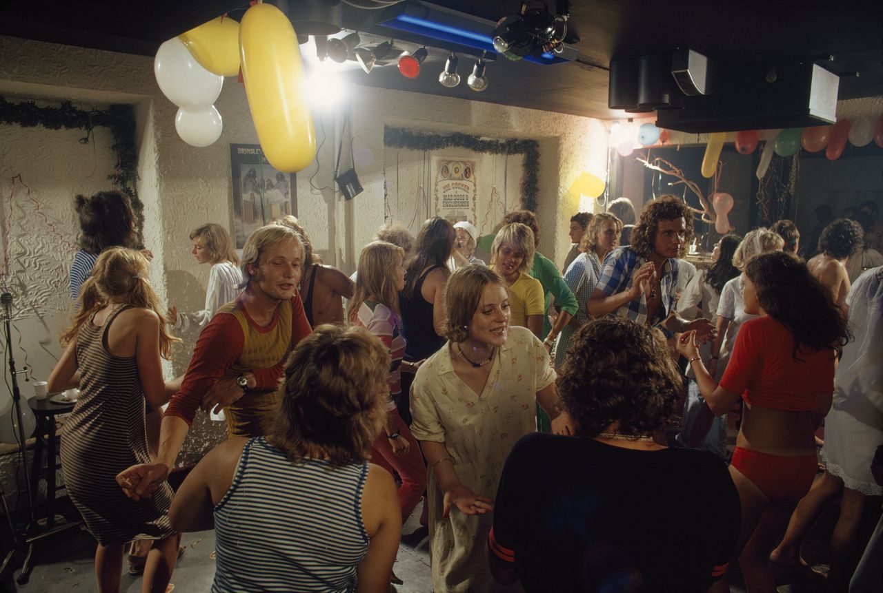 Zweden staat bekend om zijn vrije seksuele moraal. Hier een foto uit de jaren 70 van een feestje in een populaire club in Visby.