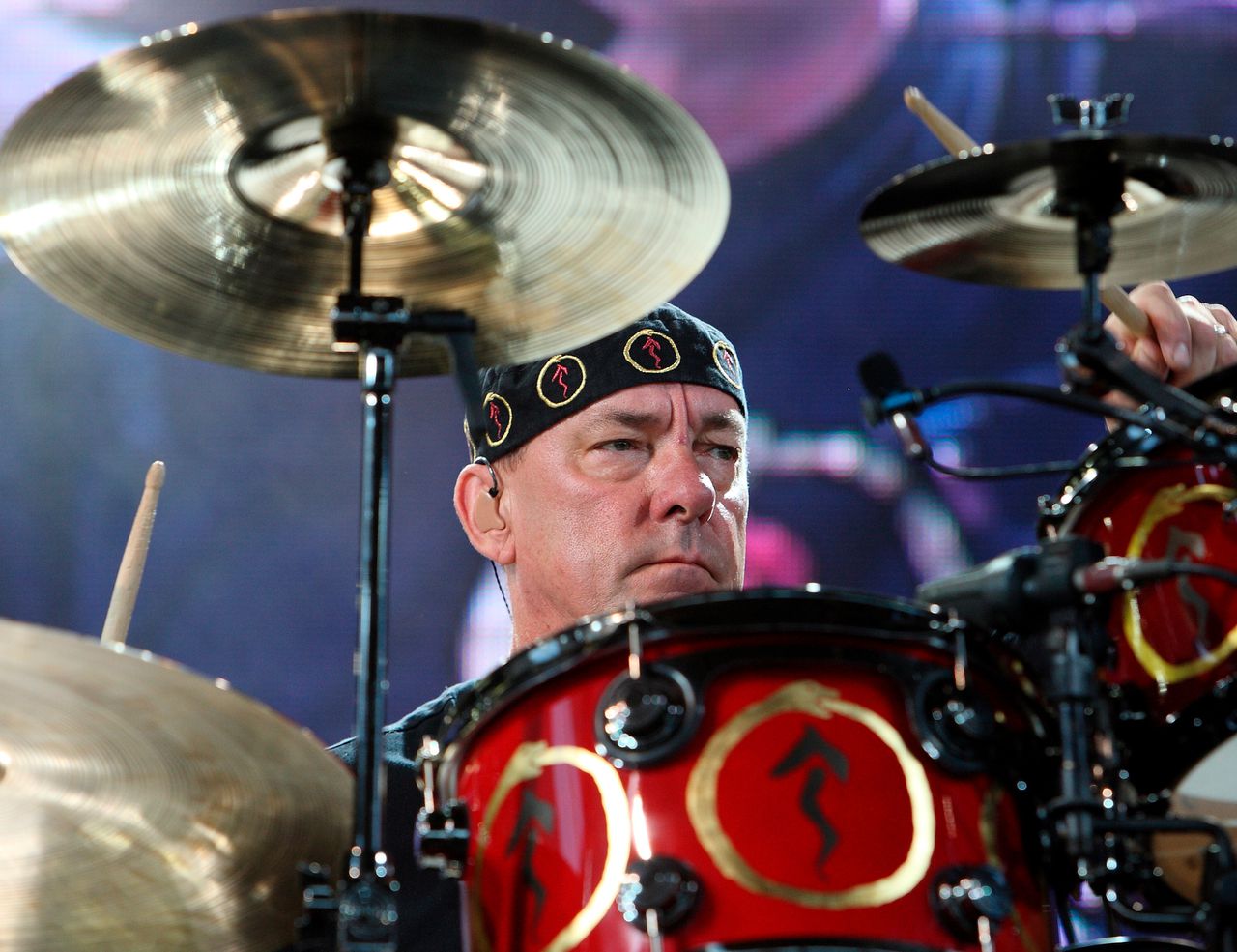 Rush-drummer Neil Peart tijdens een concert in Indianapolis in 2008.
