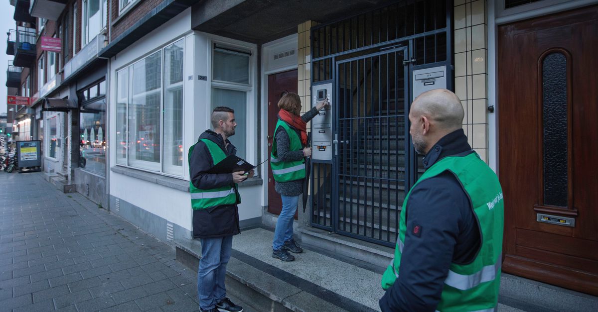 Rotterdam schrikt en erkent de problemen met huisvesting van arbeidsmigranten: ‘Wat gaat hier mis?’