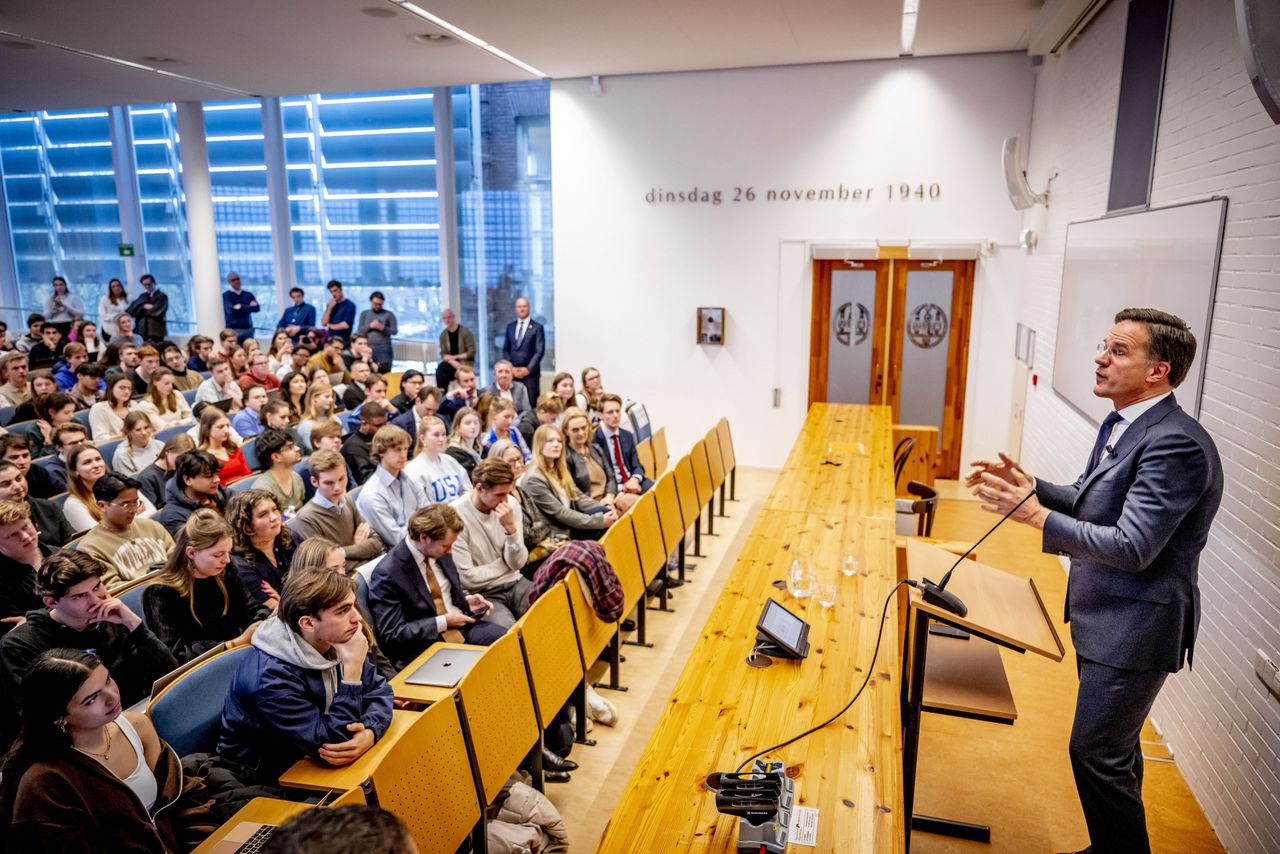 Premier Rutte gaf deze dinsdag gastcollege op de Universiteit Leiden.