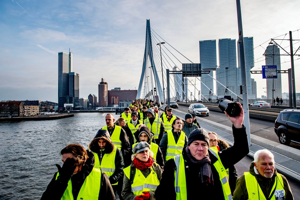 Gele Hesjes in Rotterdam worden oranje na handschud-incident 