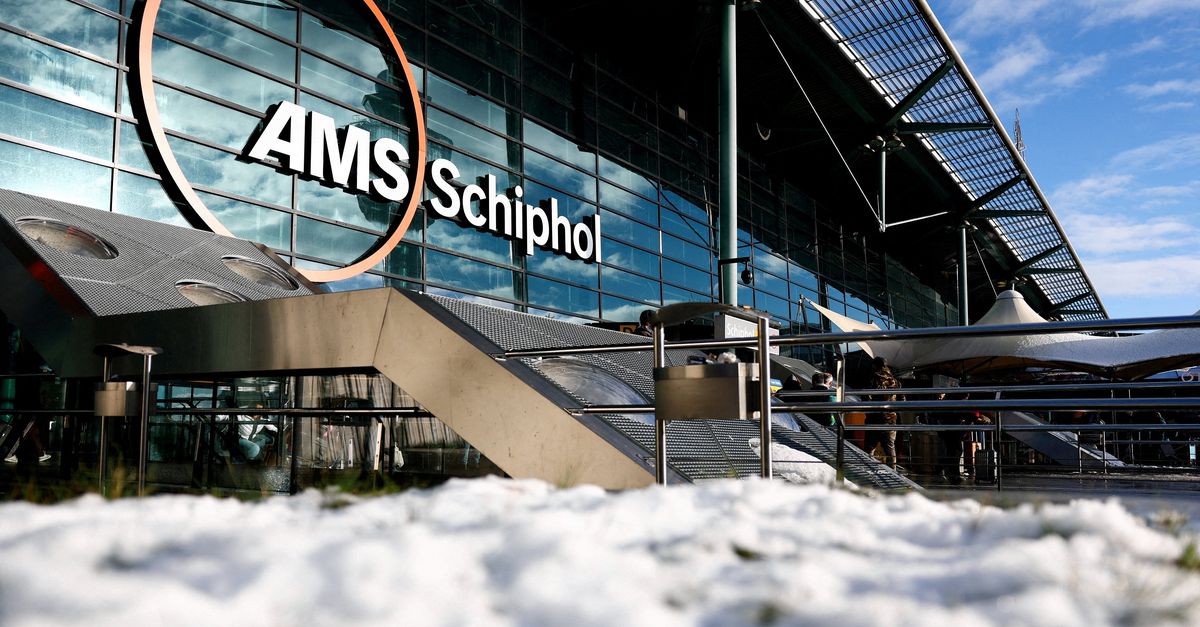 Werknemers Schiphol klagen over gebrek aan steun leiding tijdens winterchaos