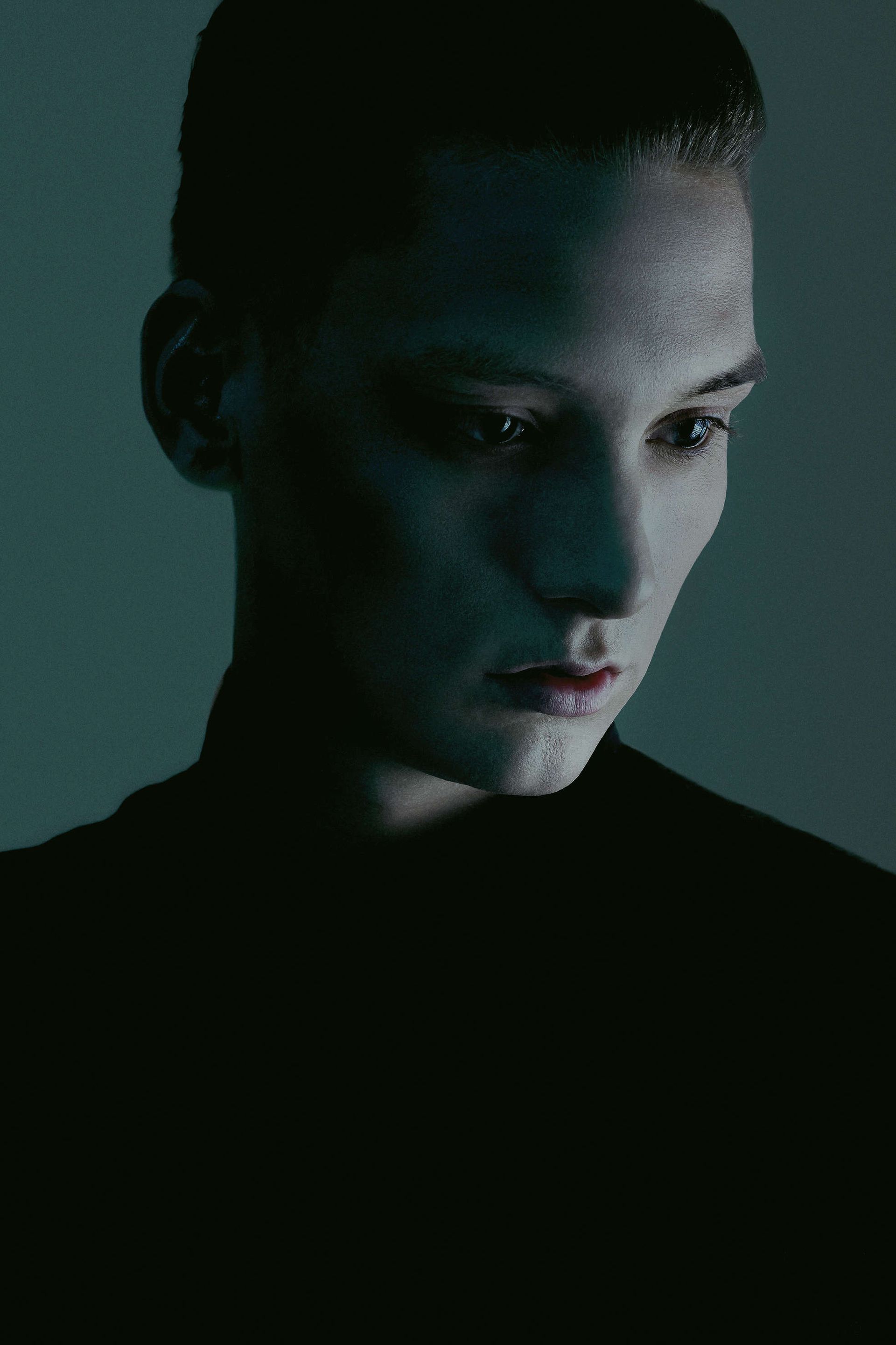 Thomas Azier Red Eyes