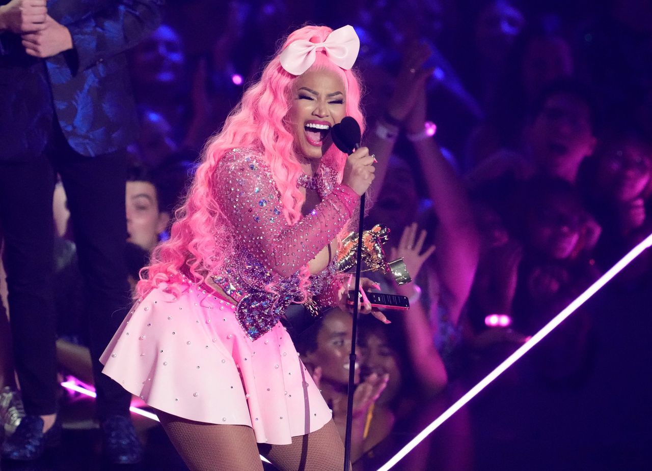 Nicki Minaj weer vrijgelaten na aanhouding op Schiphol om bezit softdrugs 