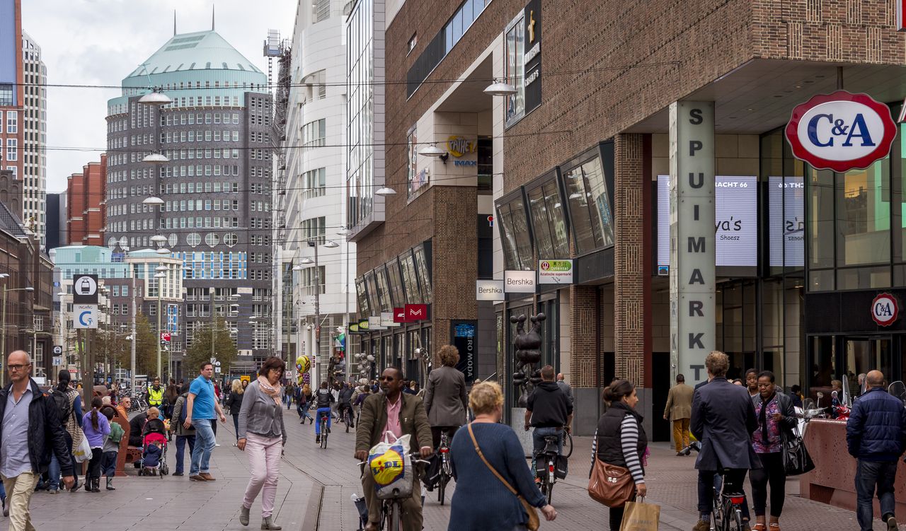 De Grote Marktstraat in het winkelcentrum van Den Haag.