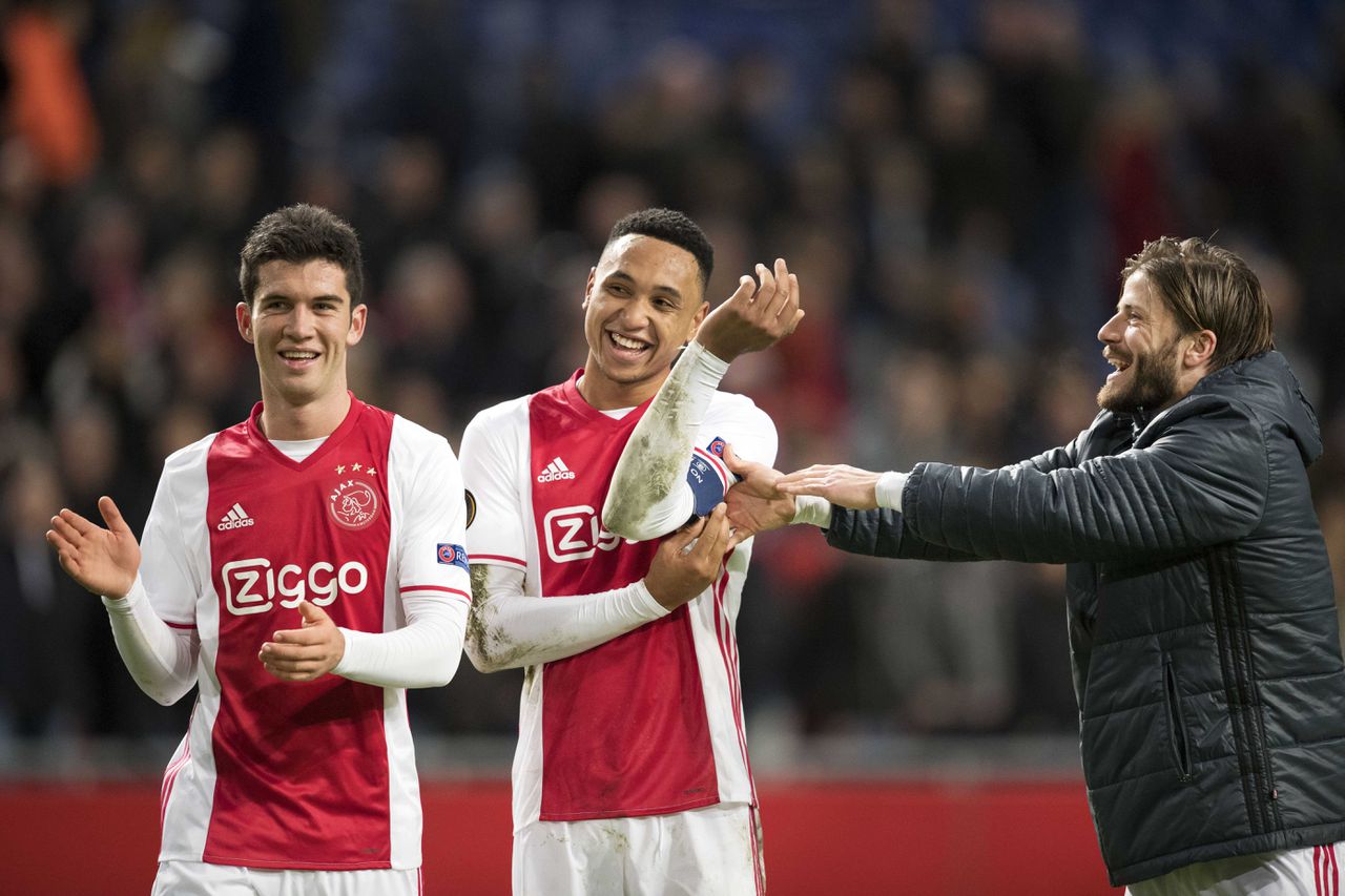Ajax met sterk verjongde ploeg naar groepszege 
