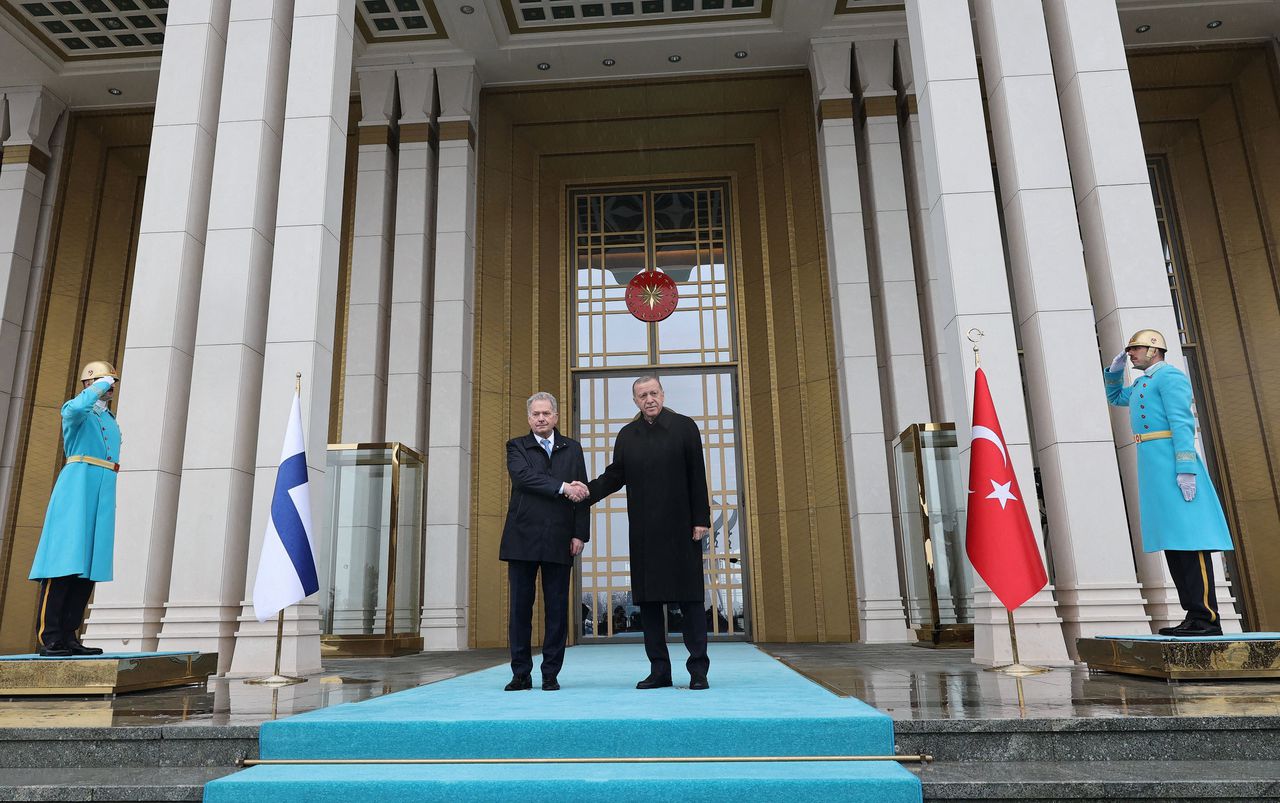 Erdogan laat parlement stemmen over NAVO-toetreding Finland 