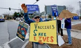 Protest bij het hoofdkantoor van de CDC in de Amerikaanse staat Georgia tegen het beleid rondom vaccins van de regering-Trump, eerder deze maand.