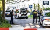 De politie lanceerde een grootschalige opsporingsoperatie na de schietpartij op het terras van het hotel in Rijswijk. Foto John van der Tol/ANP  