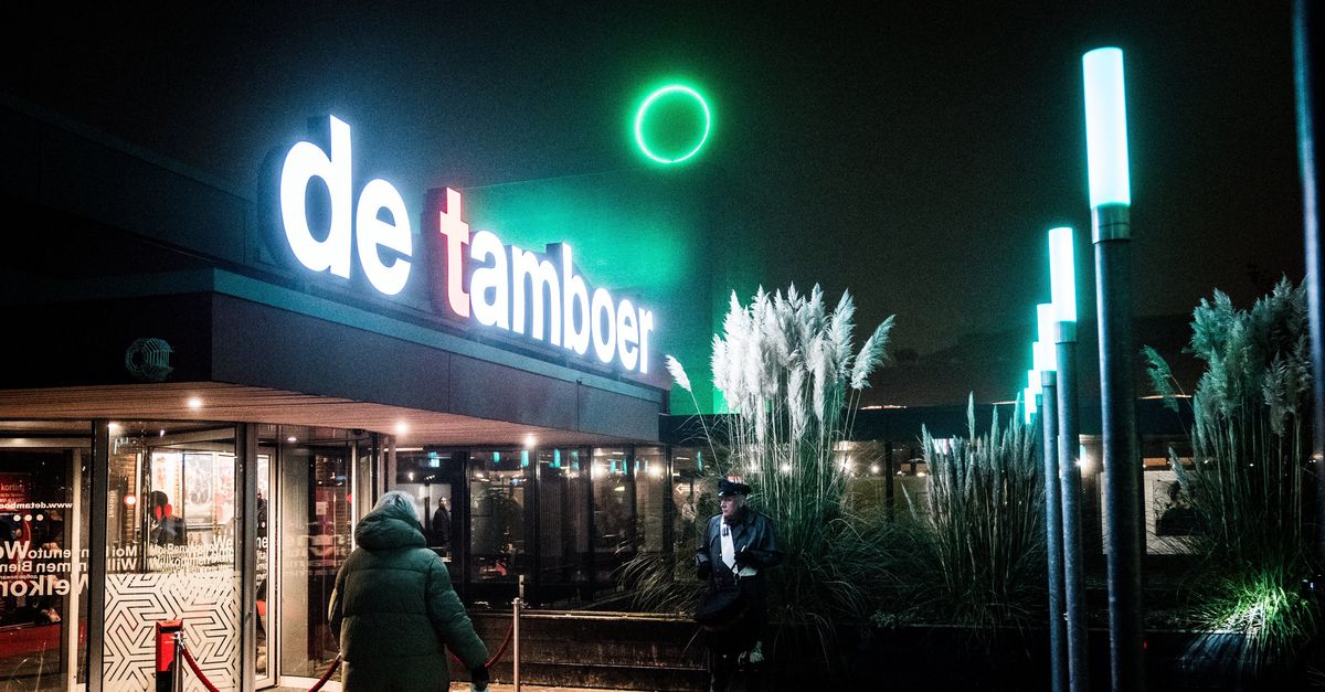 Ondanks zijn succes en vele fans werd René Karst nooit ‘borstklopperig’. ‘Dat past niet in Drenthe e