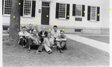 Enkele van de deelnemers aan de zomerworkshop. Op de achterste rij: Oliver Selfridge (links), Nat Rochester, Marvin Minsky en John McCarthy. Vooraan: Ray Solomonoff (links), Peter Milner en Claude Shannon.