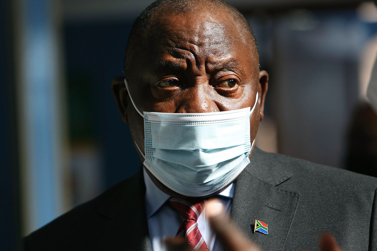 President van Zuid-Afrika ontslaat ministers na zwak optreden tijdens onlusten 