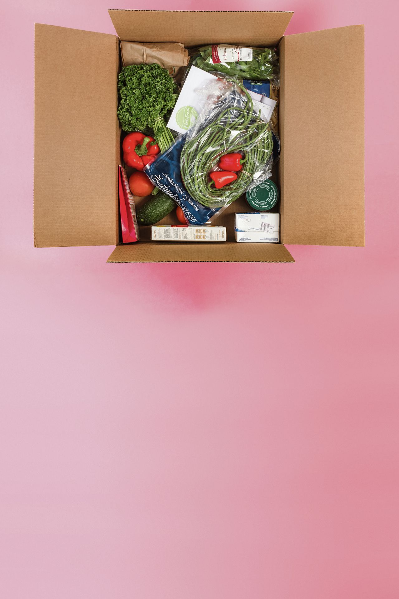 Een doos met boodschappen en recepten van HelloFresh. Peter Lipton