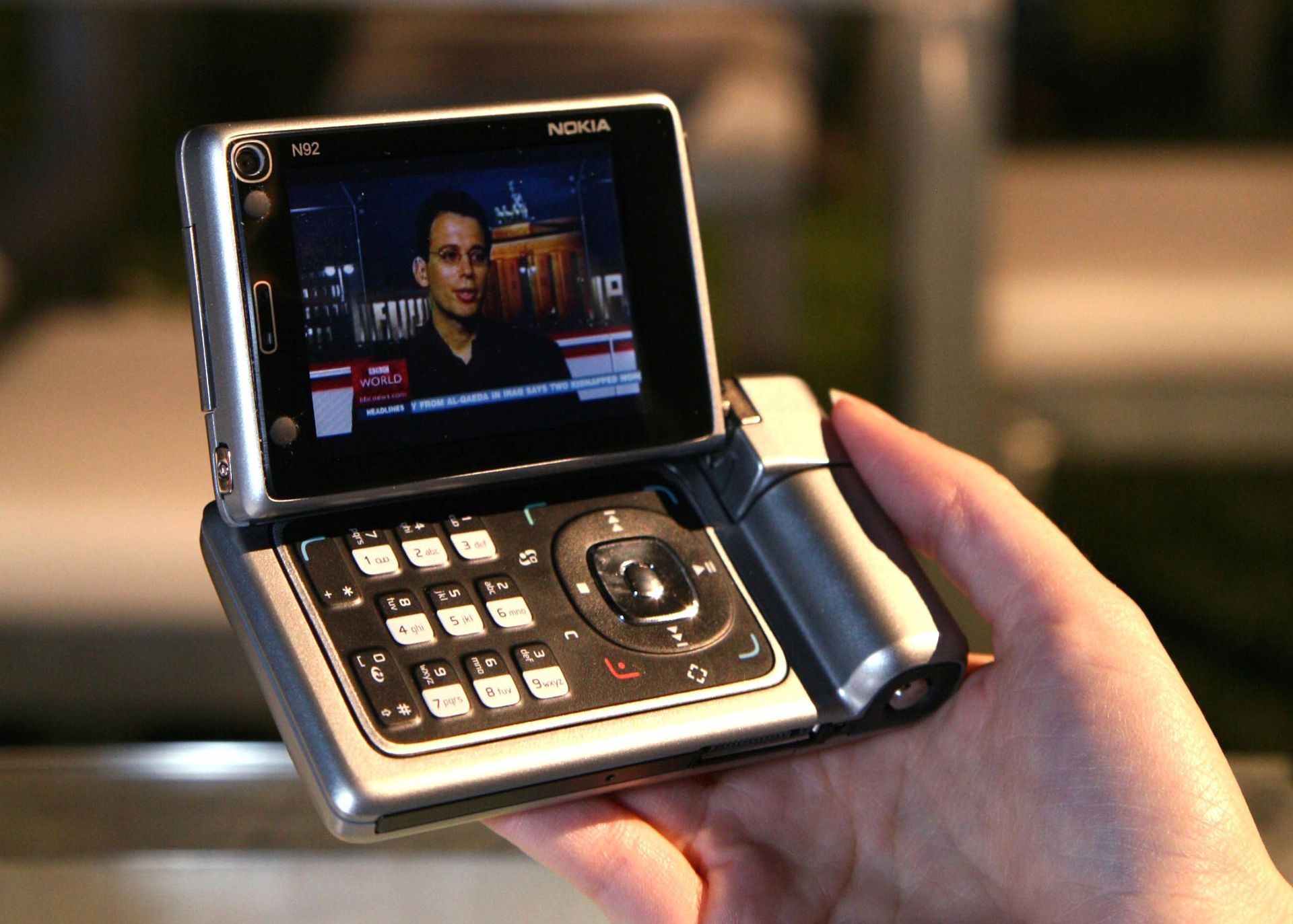 Передача про телефон. Nokia n92. Смартфон с цифровым TV-тюнером Nokia n92. Нокиа 92 10. Смартфон с телевизором.