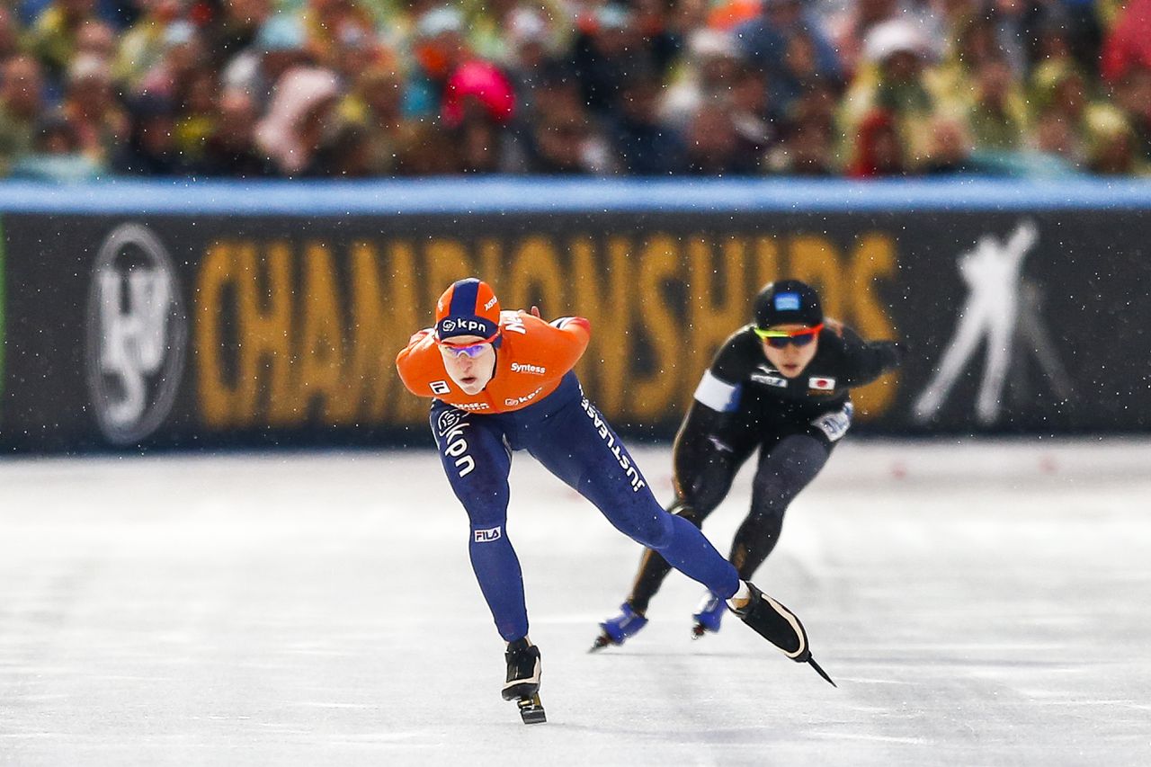 Winst voor Roest op de 500 meter; Wüst verliest 1.500 meter nipt van Takagi 