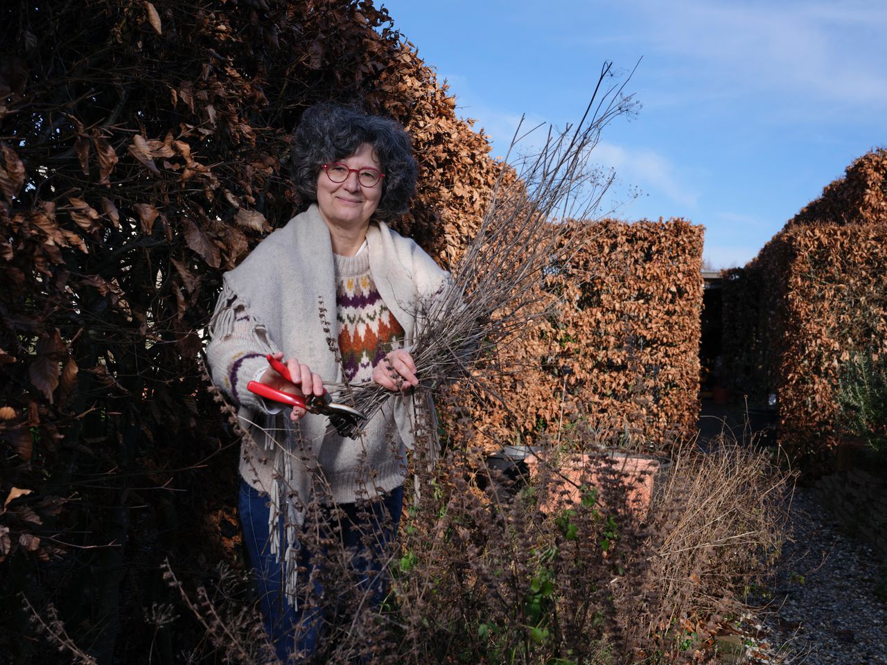 Clothilde Marinho probeert haar tuin in balans te houden.