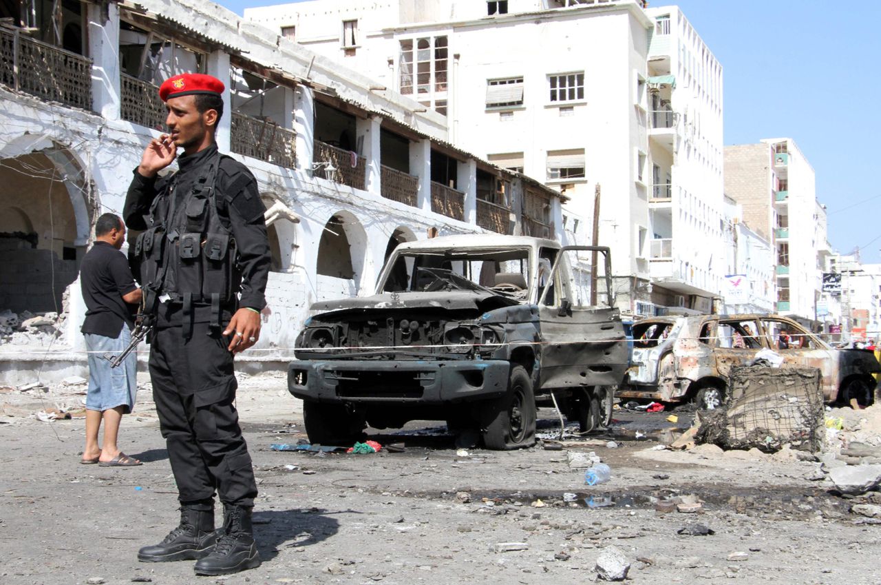 ’45 doden bij aanslag op soldaten Jemen’ 