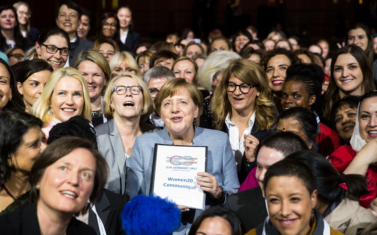 Angela Merkel was een wegbereider voor vrouwen, maar was ze ook feminist? 