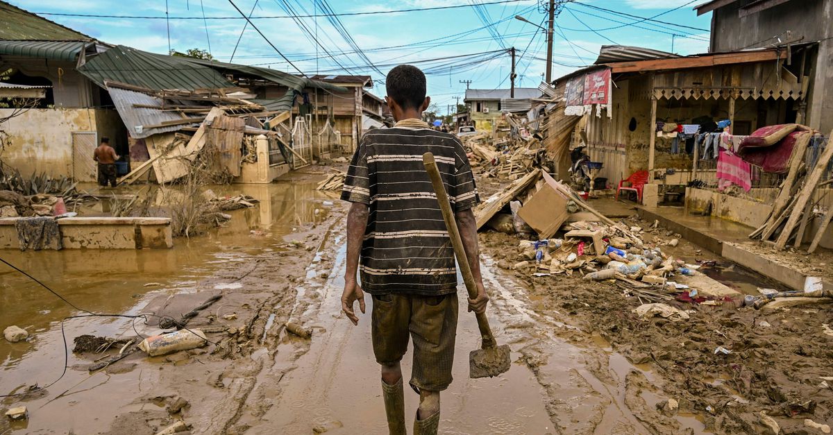 Meer dan 900 doden gemeld door noodweer in Indonesië