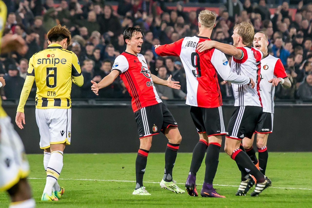 Feyenoord wint van Vitesse, Utrecht speelt gelijk 