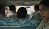 Still uit de film Santosh die in Cannes hoge ogen gooide, en binnenkort in Amerikaanse bioscopen komt.