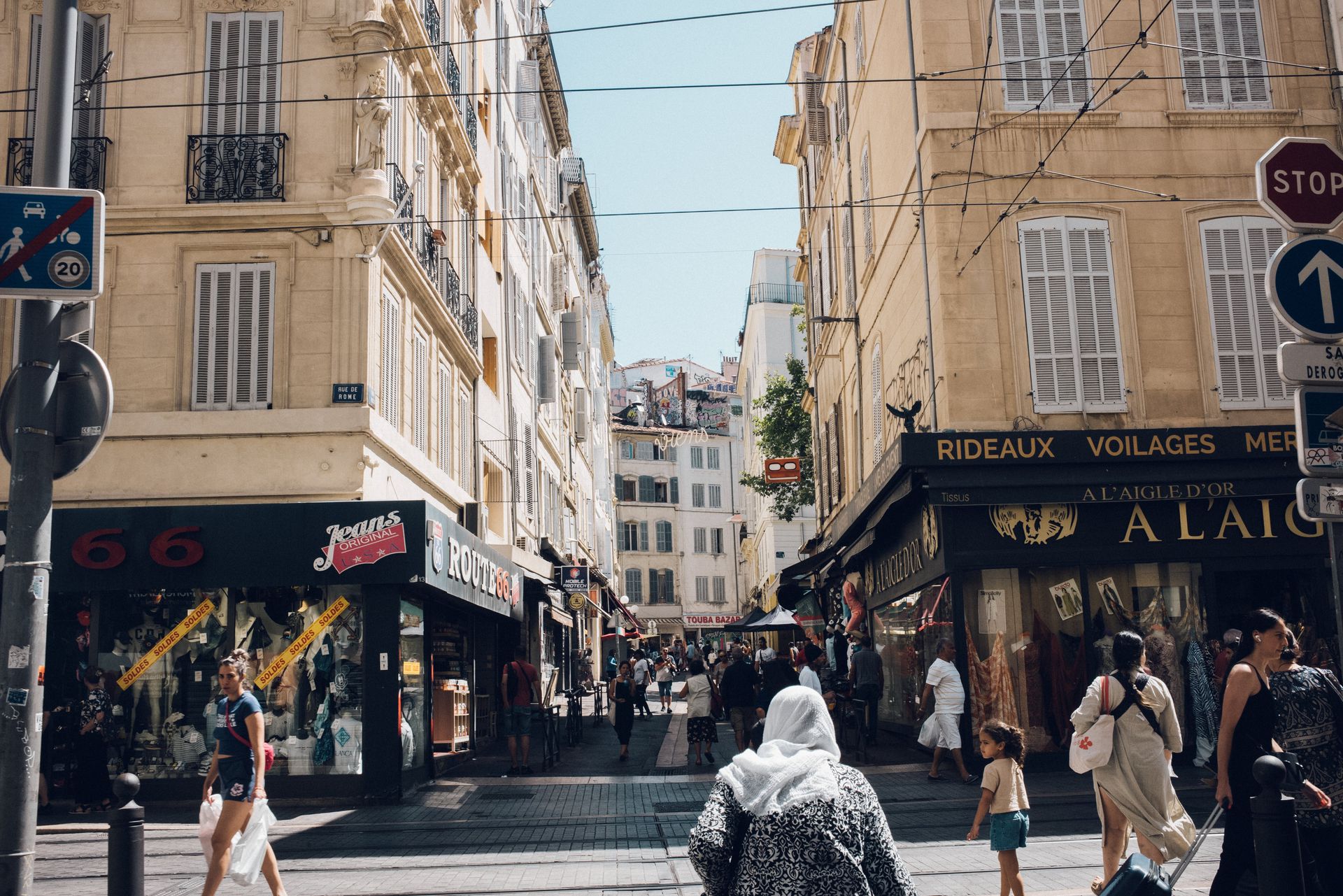 Also seven years after the collapse of two buildings, homes in Marseille fall apart before your eyes