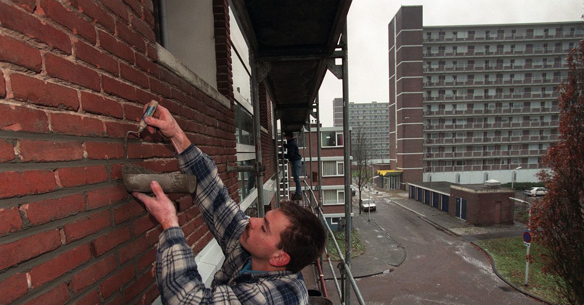 Opgeknapt en gloeilampvrij, als de corporatie meebetaalt