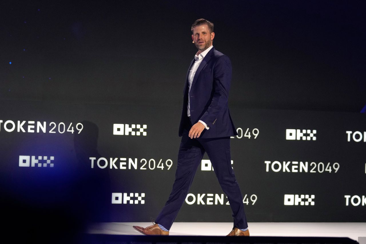 Cryptobedrijf van Trumps zonen gaat naar de beurs - NRC