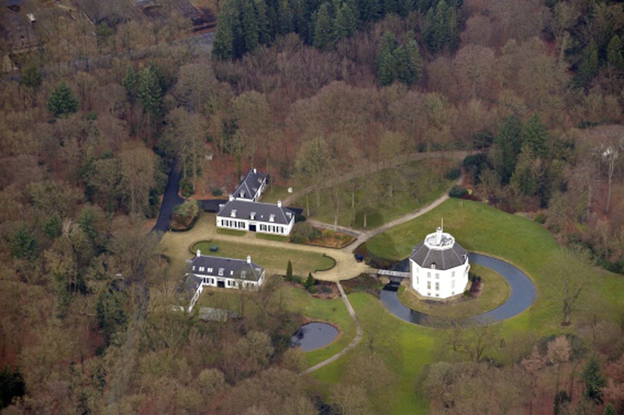 prinses-beatrix-is-verhuisd-naar-kasteel-drakensteyn-nrc