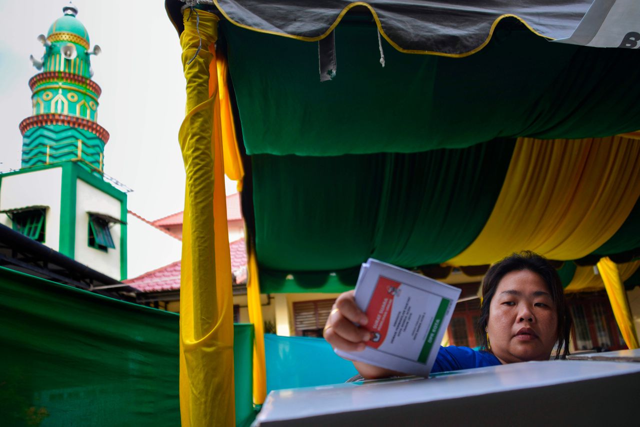 Honderden doden onder stemmentellers Indonesië door uitputting 