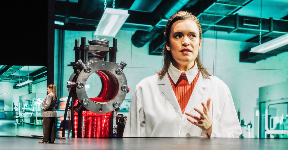 Michel van der Aa’s nieuwe filmopera ‘Theory of Flames’ wil vooral heel graag héél erg mega vet cool zijn