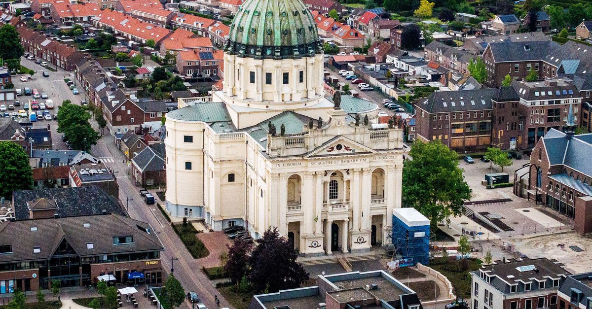 De nieuwe paus wil ‘in de geest van Franciscus door’, ziet katholiek