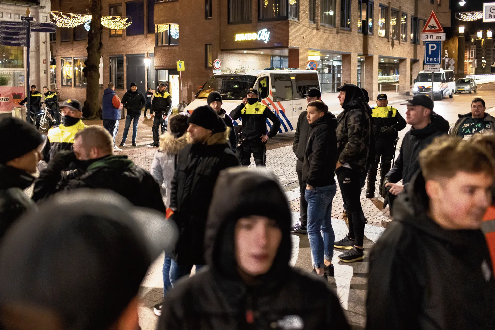 De Hooligans Van De M side Van FC Den Bosch Bepaalden Zelf De Regels Na 
