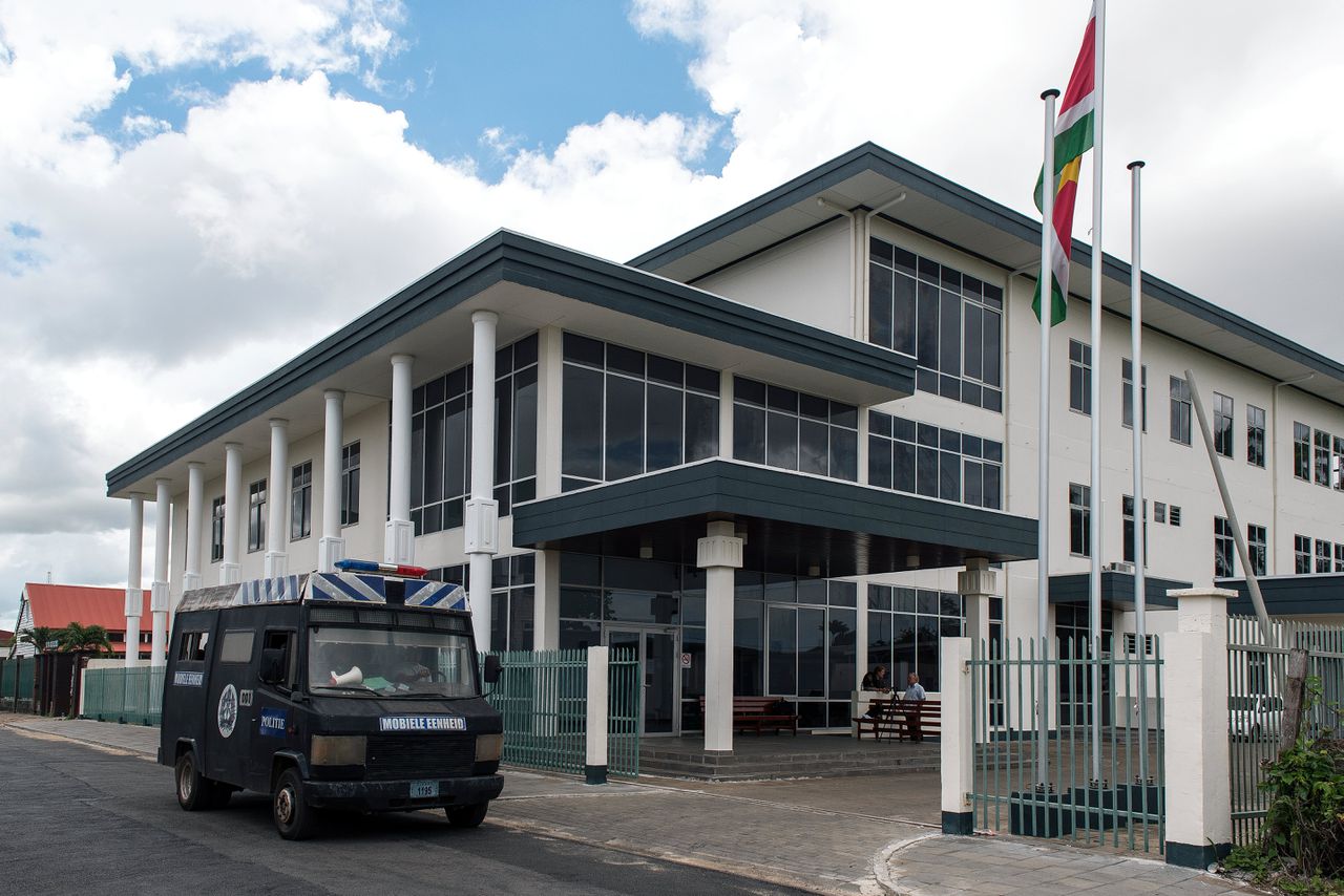 Het gerechtsgebouw in Paramaribo, Suriname.