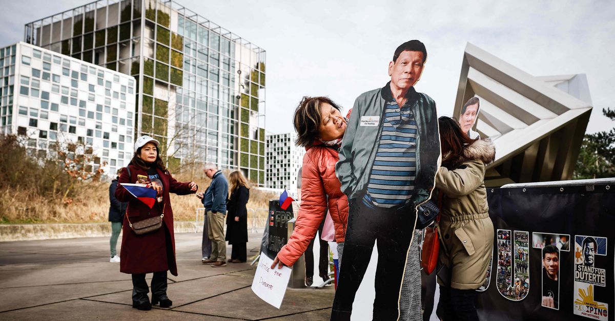 President Duterte zei dat hij zelf mensen had gedood, maar volgens zijn advocaat was dat retoriek