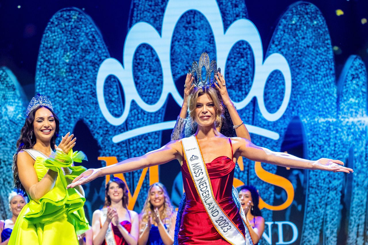 Op zoek naar erkenning, op het grootste podium voor ultravrouwelijke vrouwen 